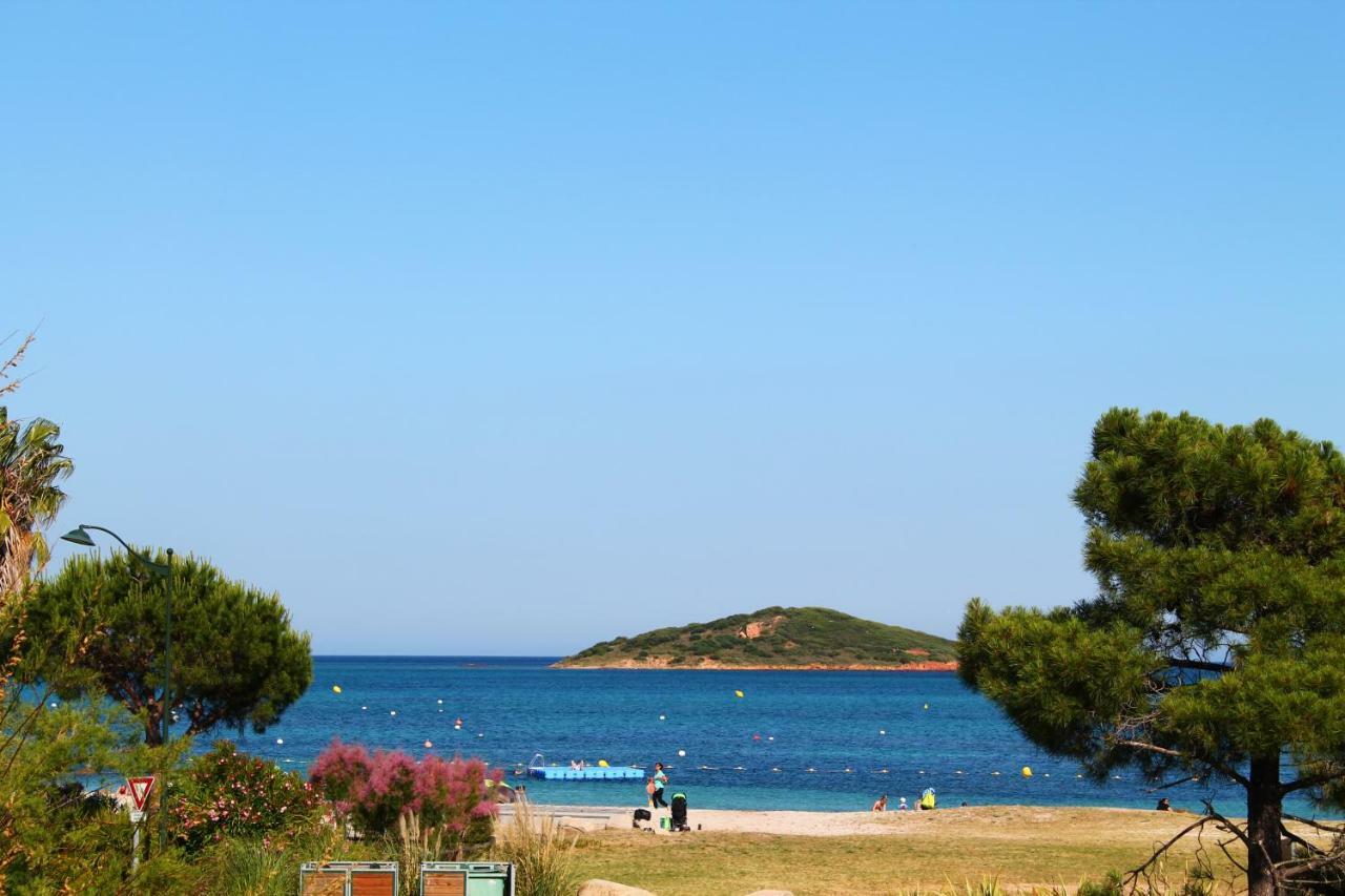 维琪奥港Cala Di Sole Lecci公寓 外观 照片